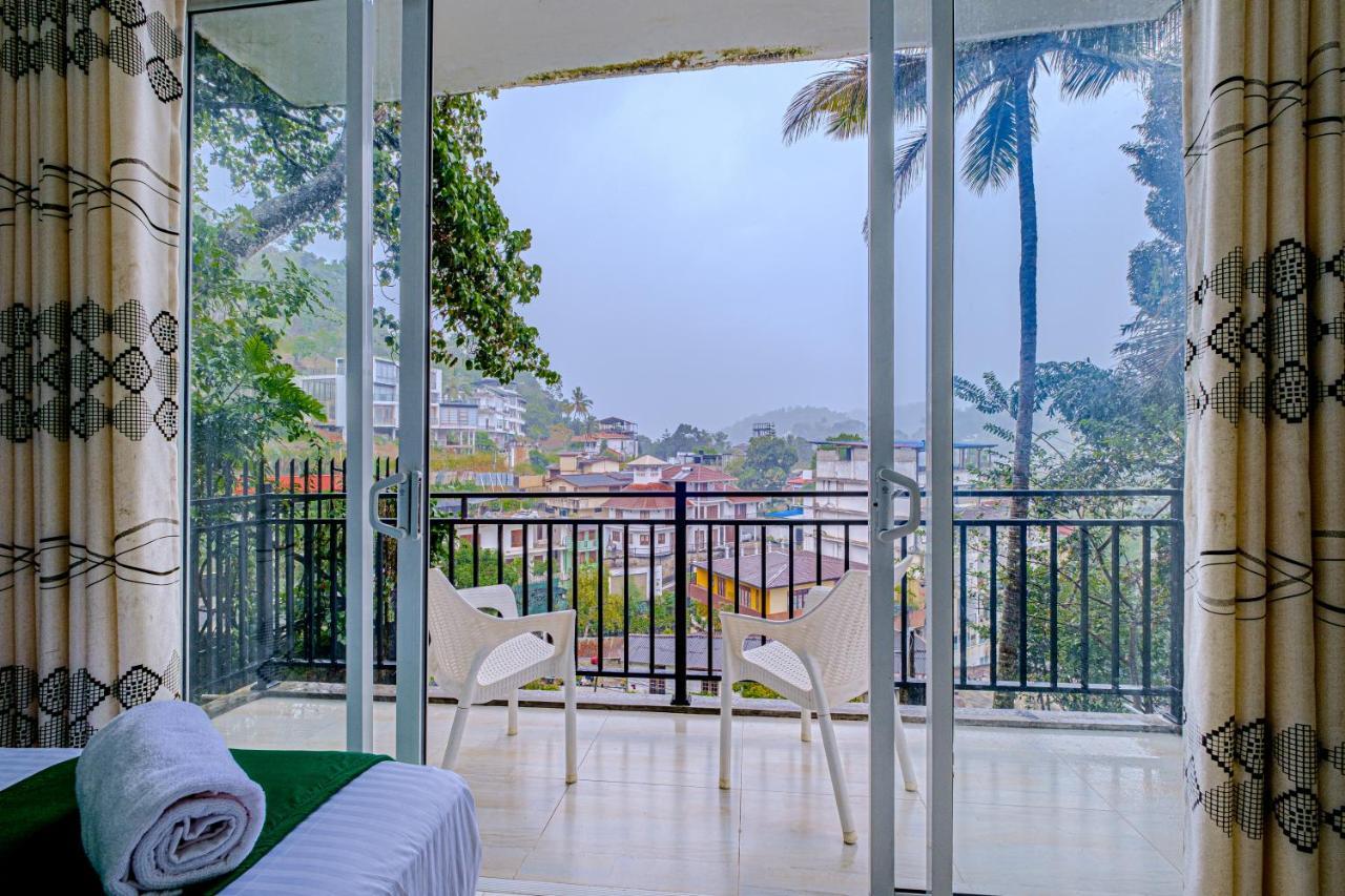 Queens Mount Ridge Kandy Exterior photo