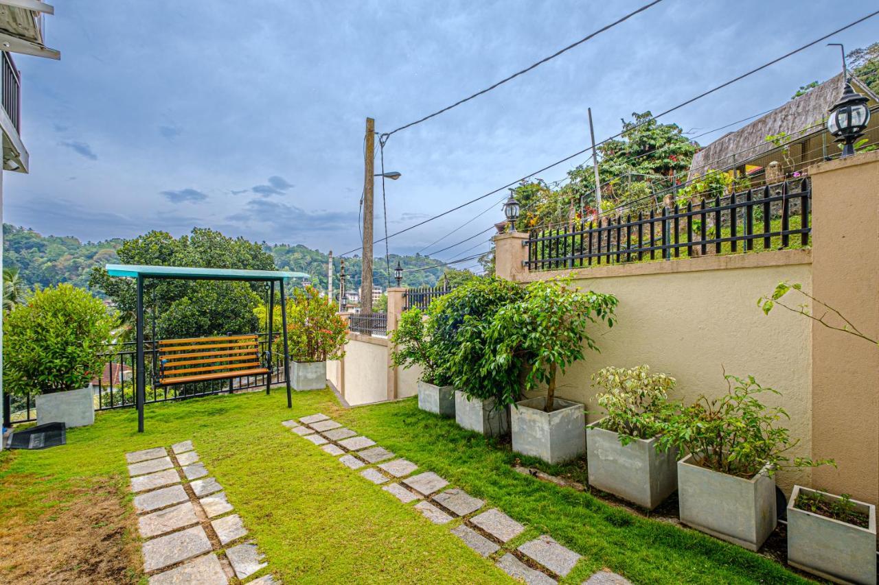 Queens Mount Ridge Kandy Exterior photo