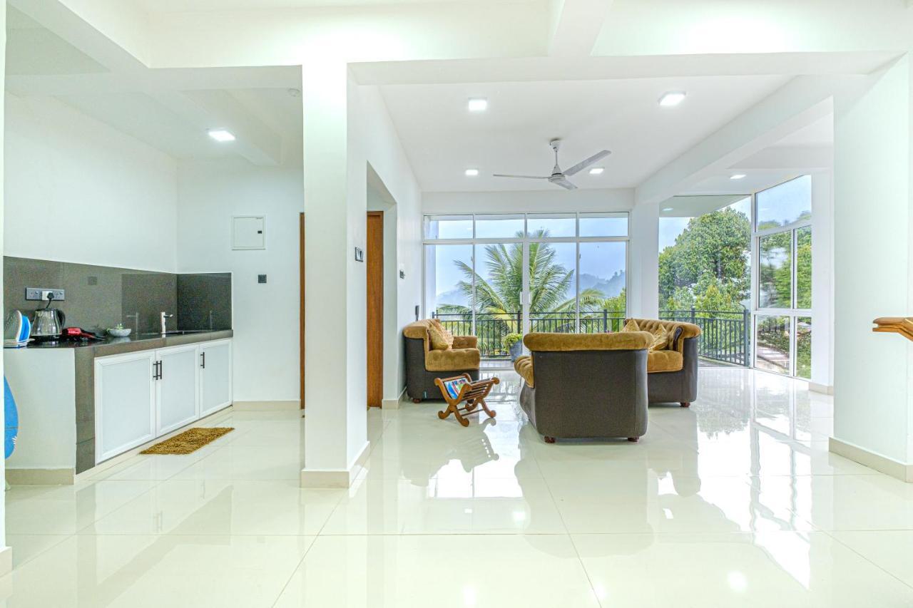 Queens Mount Ridge Kandy Exterior photo