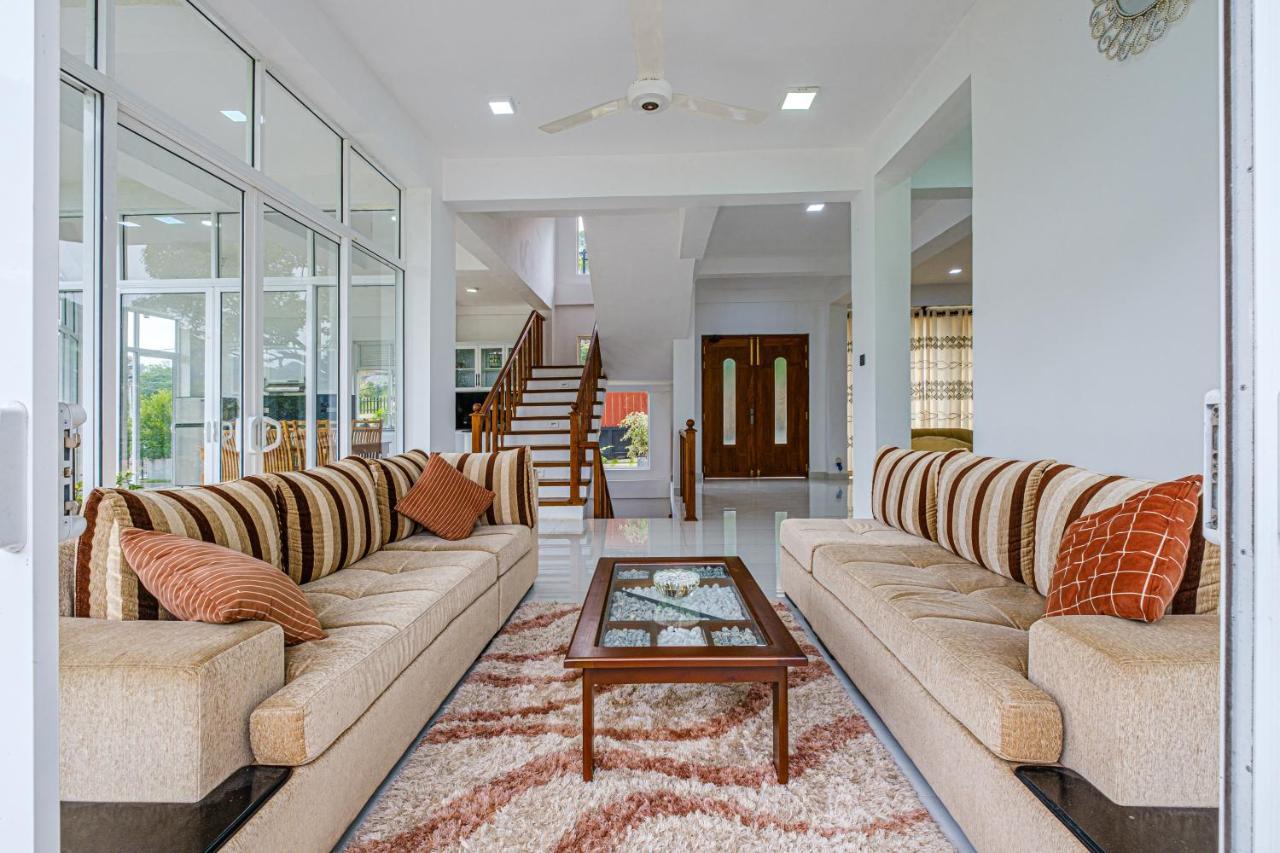 Queens Mount Ridge Kandy Exterior photo